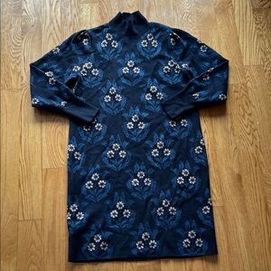 Ann Taylor Black and Blue Knit Sweater